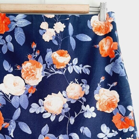 TALBOTS | Floral Cotton Blend Short Mini Skirt Navy Blue & Red Roses Sz 2 - Picture 3 of 12